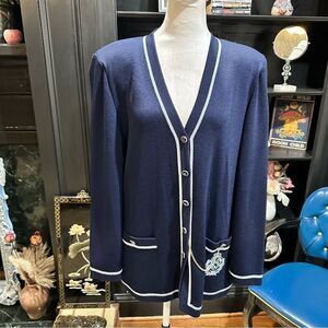 Vintage St. John Collections Knit Embroidered Crest Cardigan Sweater Size 12